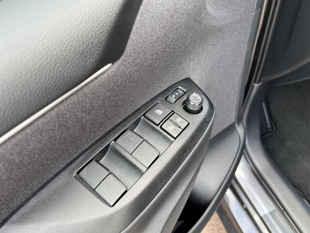 Toyota YARIS 1.5 Hybrid 115 Dynamic | Team Player | Comfort-Pack |