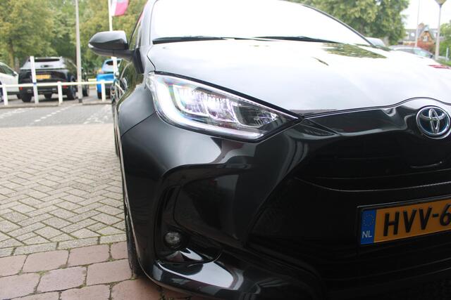 Toyota YARIS 1.5 Hybrid 115PK DYNAMIC | ACHTERUITRIJ CAMERA | ADAPTIVE CRUISE CONTROL | ELEKTRISCHE RAMEN VOOR / ACHTER | DAB+ RADIO | APPLE CARPLAY / ANDROID AUTO | CLIMATE CONTROL | ALL SEASONS BANDEN | LED VERLICHTING | MISTLAMPEN VOOR |