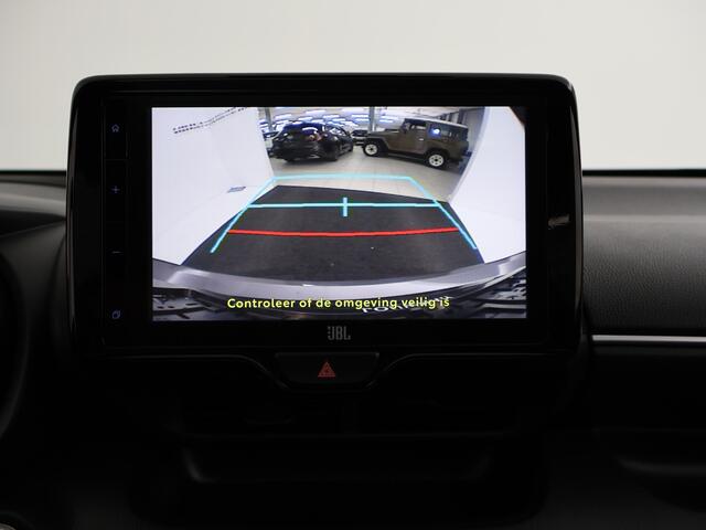 Toyota YARIS 1.5 Hybrid Executive | Panoramadak | Head Up | Parkeersensoren | JBL |