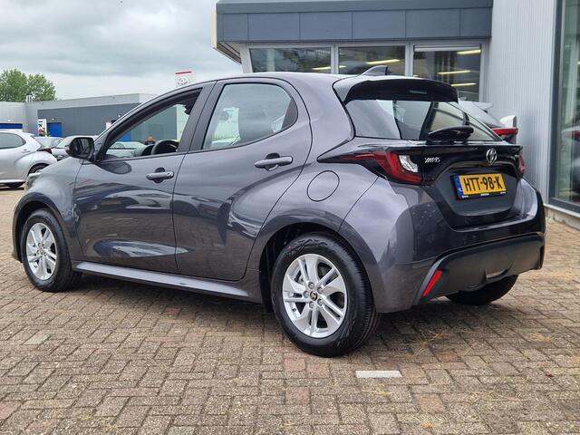 Toyota YARIS 1.5 Hybrid 115 Business Nieuwe Auto! stoel en stuurverwarming parkeersensoren