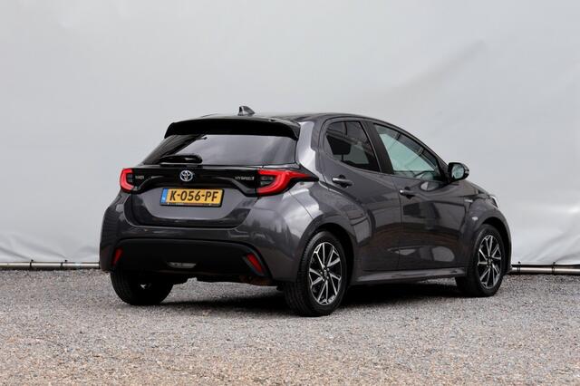 Toyota YARIS 1.5 Hybrid Active - 91 pk **Camera / Led / Climate