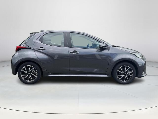 Toyota YARIS 1.5 Hybrid Dynamic | Trekhaak | Carplay | Licht metalen velgen | LED koplampen | Keyless entry |
