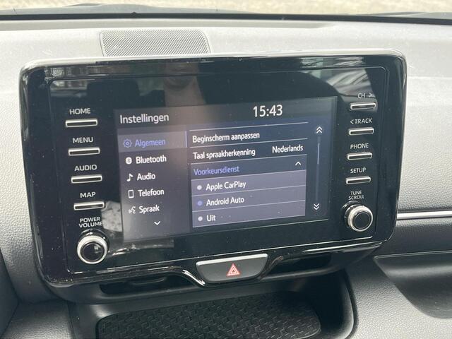 Toyota YARIS 1.5 Hybrid Dynamic | Trekhaak | Carplay | Licht metalen velgen | LED koplampen | Keyless entry |