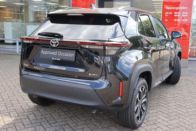 Toyota YARIS Cross 1.5 Hybrid 115 Dynamic Limited, Parkeersensoren, Stuurverwarming, Stoelverwarming, Apple carplay, Android auto!