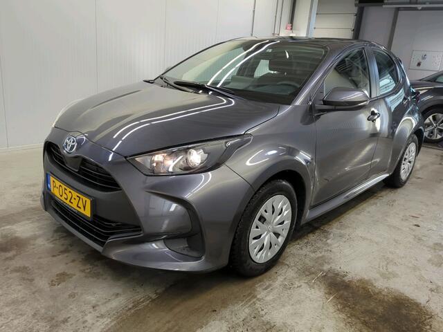 Toyota YARIS 1.5 Hybrid AUT! 1e Eig! Ned Auto! Camera! Carplay! VERWACHT!