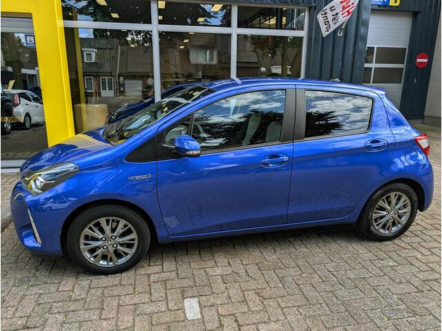 Toyota YARIS 1.5 Hybrid Dynamic All-in prijs!