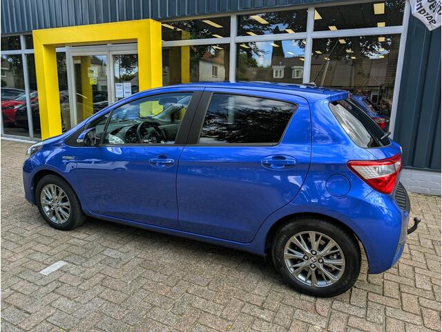 Toyota YARIS 1.5 Hybrid Dynamic All-in prijs!