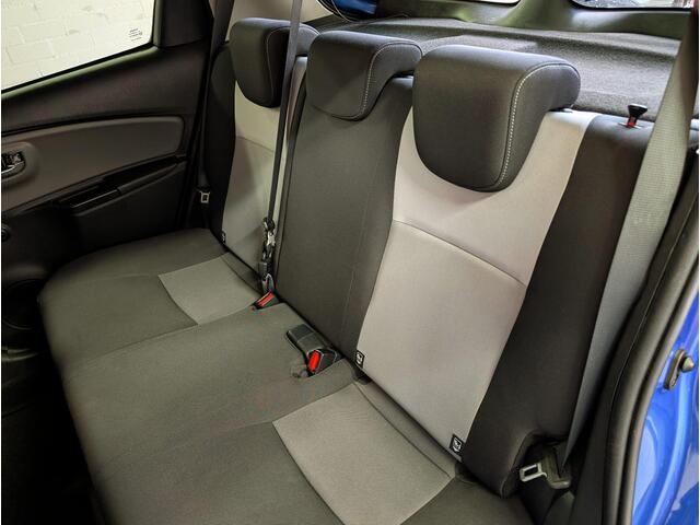 Toyota YARIS 1.5 Hybrid Dynamic All-in prijs!