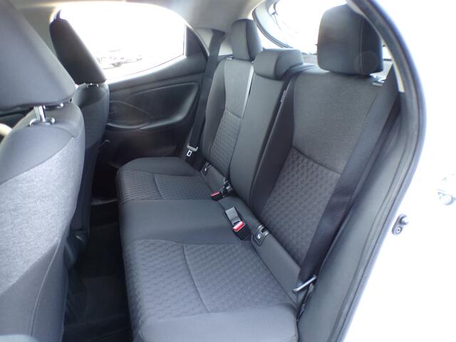 Toyota YARIS 1.5 Hybrid Comfort, Carplay + Android Auto / Camera / Adaptive Cruise / Climate control