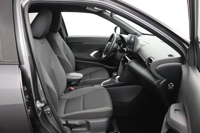 Toyota YARIS Cross 1.5 Hybrid Dynamic | Navigatie | Keyless Entry | DAB | Toyota Safety Sense |