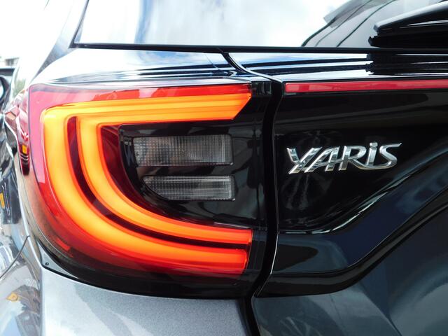 Toyota YARIS 1.5 Hybrid Executive | HUD | Stuurverwarming