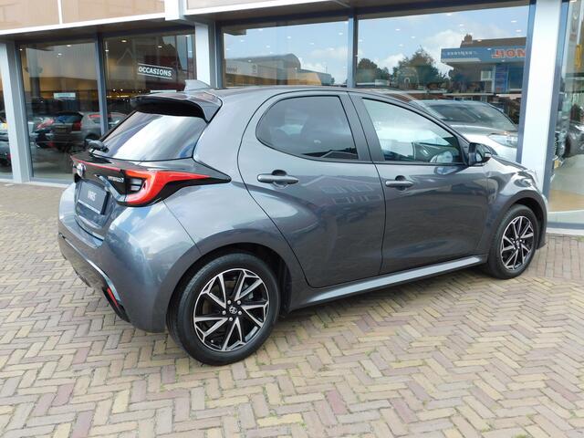 Toyota YARIS 1.5 Hybrid Executive | HUD | Stuurverwarming