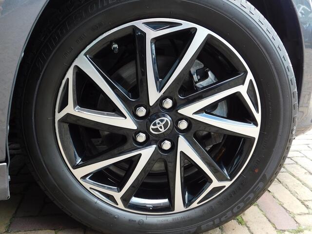Toyota YARIS 1.5 Hybrid Executive | HUD | Stuurverwarming