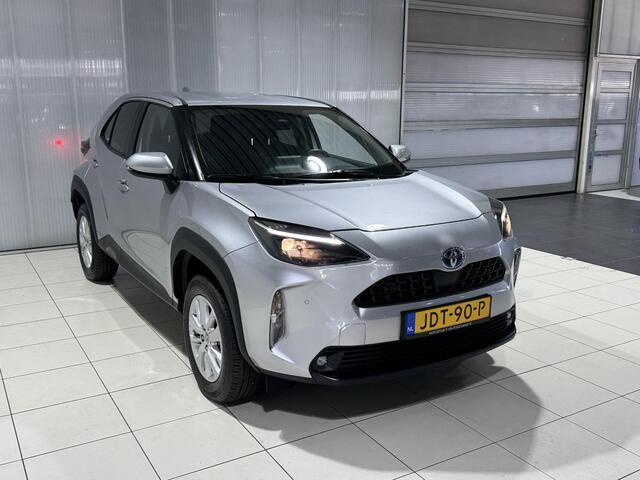 Toyota YARIS Cross 1.5 Hybrid Dynamic edition | Parkeersensoren voor + achter | Smart key | Privacy glass | Apple Carplay & Android Auto | Navigatie