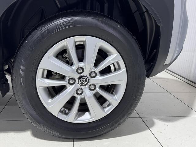 Toyota YARIS Cross 1.5 Hybrid Dynamic edition | Parkeersensoren voor + achter | Smart key | Privacy glass | Apple Carplay & Android Auto | Navigatie