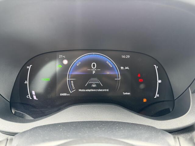 Toyota YARIS Cross 1.5 Hybrid 115 First Edition **STOEL EN STUURWIELVERWARMING/ KEYLESS/ ADAPTIEF CRUISE CONTROL/ 36 MAANDEN GARANTIE**
