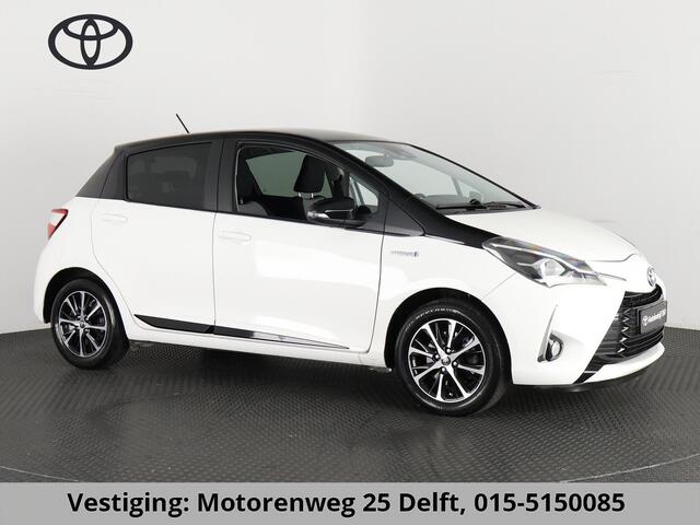 Toyota YARIS 1.5 HYBRID DESIGN SPORT BI-TONE AUTOMAAT CLOUD NAVIGATIE. BIJNA 2020.CAMERA. GARANTIE TOT 2030