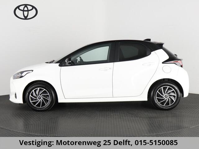 Toyota YARIS 1.5 HYBRIDE GARANTIE TOT 2033* BLACK & WHITE BIJNA 2023. CLOUD NAVI.CLIMA.CRUISE