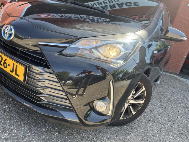 Toyota YARIS 1.5 Hybrid Y20 Exclusive Edition // LED // CAMERA // CRUISE CONTROL // CLIMATE CONTROL // NAVI //