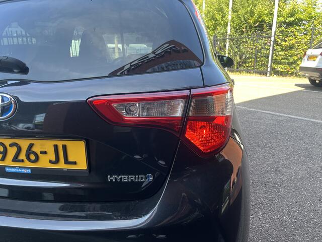 Toyota YARIS 1.5 Hybrid Y20 Exclusive Edition // LED // CAMERA // CRUISE CONTROL // CLIMATE CONTROL // NAVI //