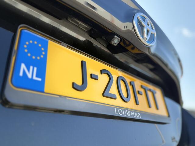 Toyota YARIS 1.5 Hyb. First Ed.