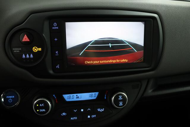 Toyota YARIS 1.5 Hybrid Dynamic | Climate control | Camera | Licjtmetalen wielen | Cruise control |