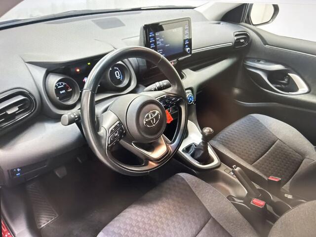 Toyota YARIS 1.5 VVT-i DYNAMIC LED / CRUISE / CARPLAY / RIJKLAAR