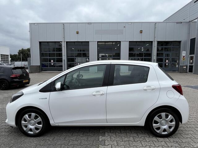 Toyota YARIS 1.5 Hybrid Trend