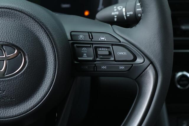 Toyota YARIS Cross 1.5 Hybrid 115 Dynamic, Comfortpack, BSM, Nieuw, Snel leverbaar, ¤1000,- Inruilpremie!