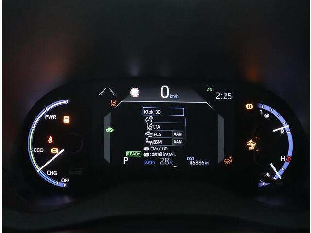 Toyota YARIS Cross 1.5 Hybrid GR Sport | Parkeer sensoren | Navigatie | Head-Up display |