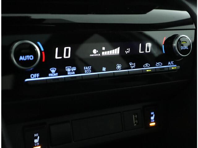 Toyota YARIS Cross 1.5 Hybrid GR Sport | Parkeer sensoren | Navigatie | Head-Up display |
