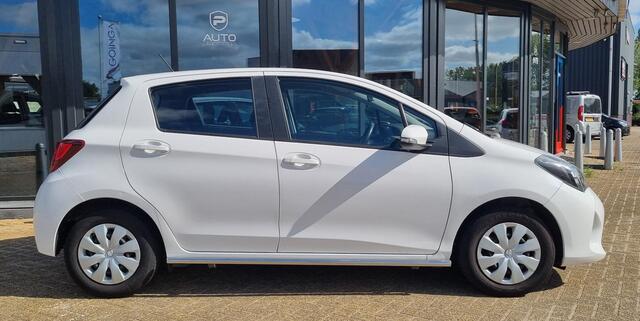 Toyota YARIS 1.0 VVT-i Aspiration | NL AUTO | Achter