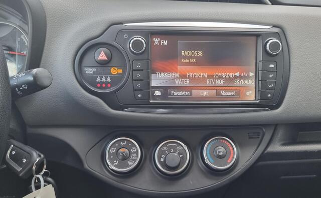 Toyota YARIS 1.0 VVT-i Aspiration | NL AUTO | Achter