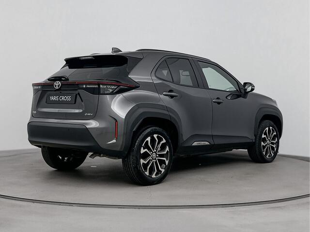 Toyota YARIS Cross 1.5 Hybrid 115 First Edition Limited | Apple Carplay/Android Auto | Stoel-/Stuur verwarming | Parkeersensoren | Metaallak |