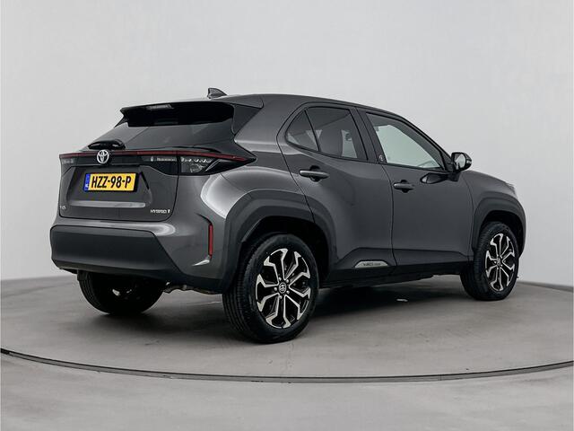 Toyota YARIS Cross 1.5 Hybrid First Edition Limited | Stoel -/ Stuur -/ Voorruitverwarming |