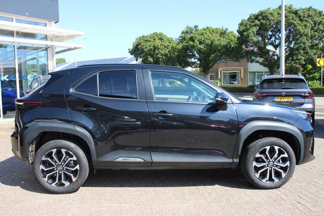 Toyota YARIS Cross 1.5 Hybrid 130 Dynamic NIEUW! | Comfort pack | Dodehoeksensor | Stuur- en Stoelverwarming |