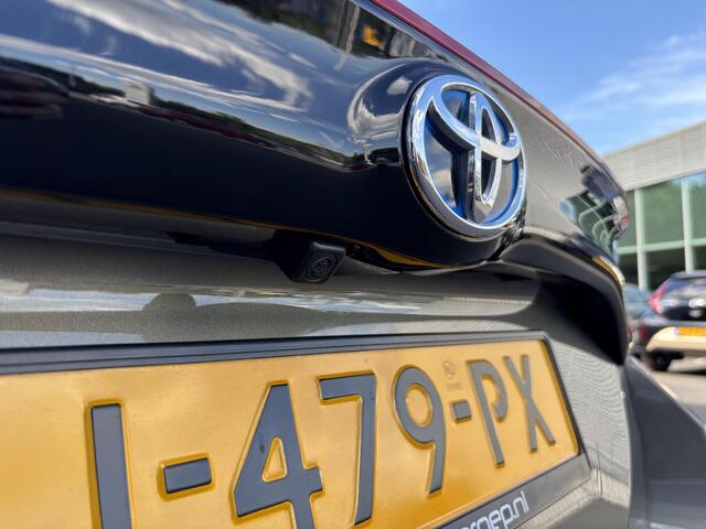 Toyota YARIS 1.5 Hybrid Executive Panorama dak | Blind spot | Parkeersensoren V+A | Half leder | Trekhaak