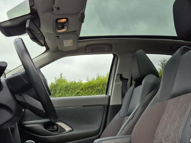Toyota YARIS 1.5 Hybrid Automaat Executive Bi-Tone | Panorama