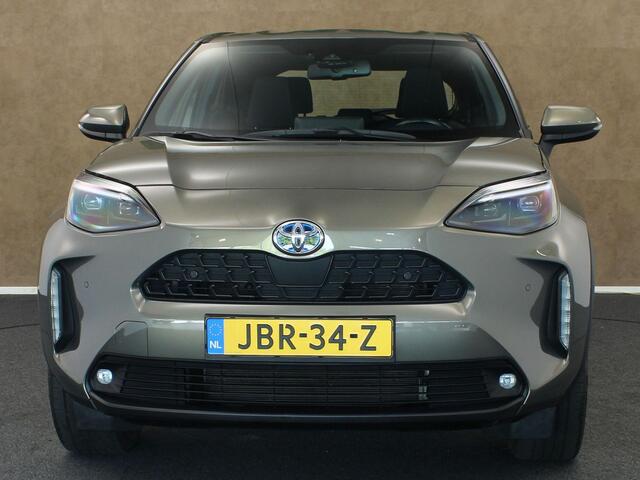 Toyota YARIS Cross 1.5 Hybrid Business Plus VASTE TREKHAAK 750 KG GEREMD TREKGEWICHT - PARKEERSENSOREN VOOR EN ACHTER - ACHTERUITRIJCAMERA - APPLE CARPLAY/ANDROID AUTO - CRUISE CONTROL ADAPTIEF - MULTIMEDIA VOORBEREIDING - KEYLESS ENTRY & START - DODEHOEK DETECTIE