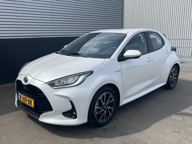 Toyota YARIS 1.5 Hybrid Dynamic Org. Nederlandse auto, All-seaon banden, LED, LMV, Navigatie, Smart Key + Keyless entry