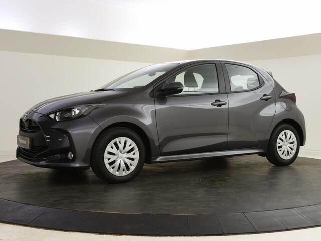Toyota YARIS 1.5 Hybrid Active | All Seasons | Carplay | Camera