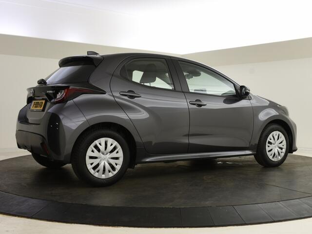 Toyota YARIS 1.5 Hybrid Active | All Seasons | Carplay | Camera