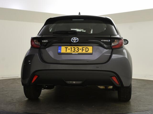 Toyota YARIS 1.5 Hybrid Active | All Seasons | Carplay | Camera