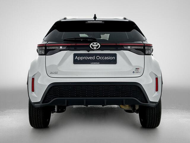 Toyota YARIS Cross 1.5 Hybrid 130 GR Sport | Dodehoekdetecite | Elektrische Achterklep | Stoelverwarming | Draadloos opladen |