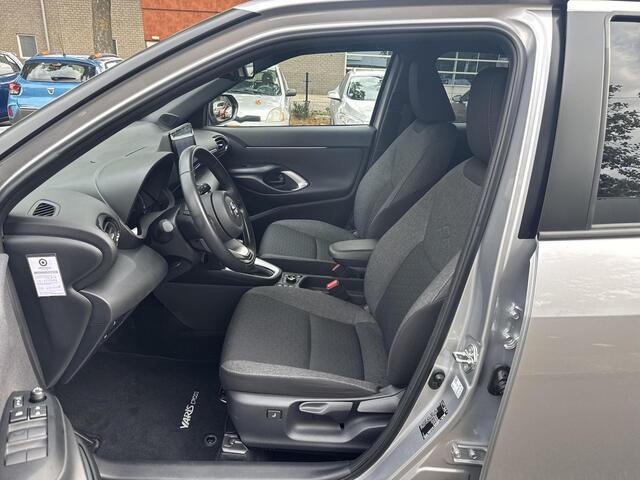 Toyota YARIS Cross 1.5 Hybrid AWD Dynamic | 06-10141018 Voor meer informatie