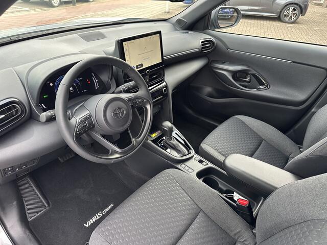 Toyota YARIS Cross 1.5 Hybrid 130pk Executive Limited dodehoekdetectie / stoelverwarming / stuurwielverwarming / parkeersensoren voor + achter / Navigatie / Apple Carplay / Android Auto / parkeercamera / 10 jaar garantie / rijklaarprijs