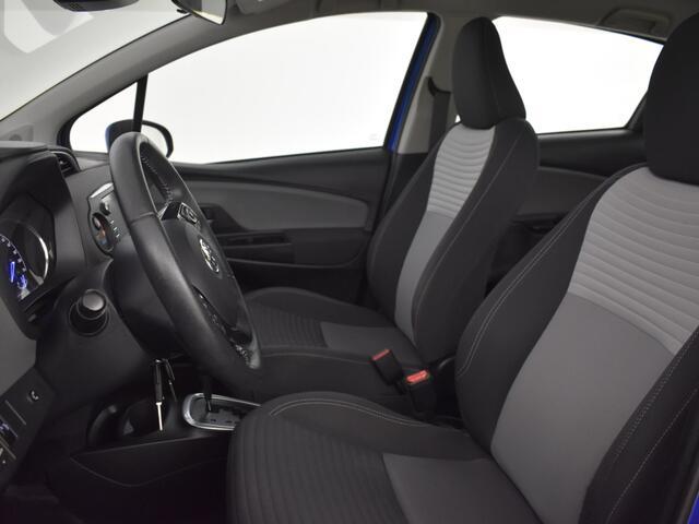 Toyota YARIS 1.5 Hybrid | Parkeersensoren V+A | Navigatie | Stoelverwarming