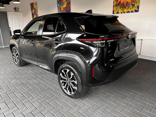 Toyota YARIS Cross 1.5 Hybrid Executive navigatie / all-season banden / stuurverwarming /