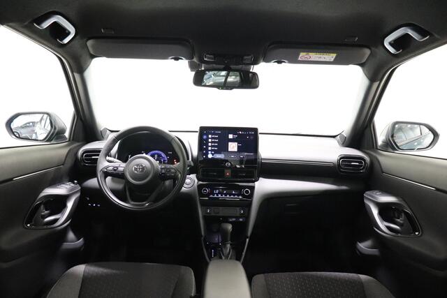 Toyota YARIS Cross 1.5 Hybrid 130 Dynamic, ¤2000,- Inruilpremie, Comfort Pack, BSM, Apple Carplay & Android Auto, Parkeersensoren voor & Achter, Stuur & Stoel verwarming