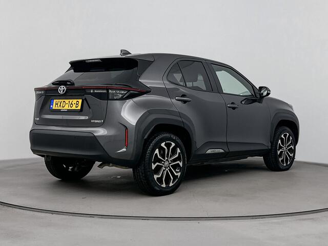 Toyota YARIS Cross 1.5 Hybrid Dynamic Limited | Parkeersensoren V+A | Stoelverwarming | Stuurwielverwarming |